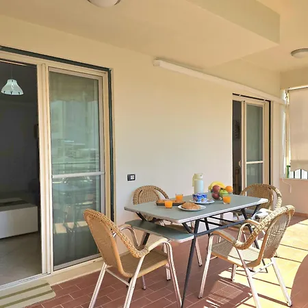 Mandalay By The 079 Durrës